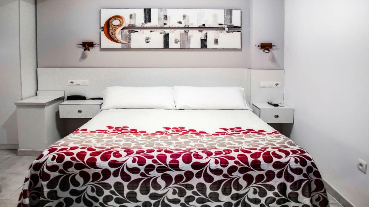 Single Room,905616058:JPEG